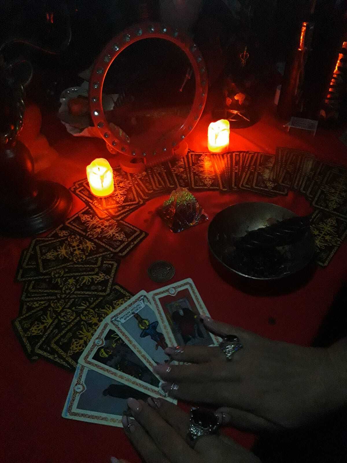 Гадание на картах Таро online в Алматы